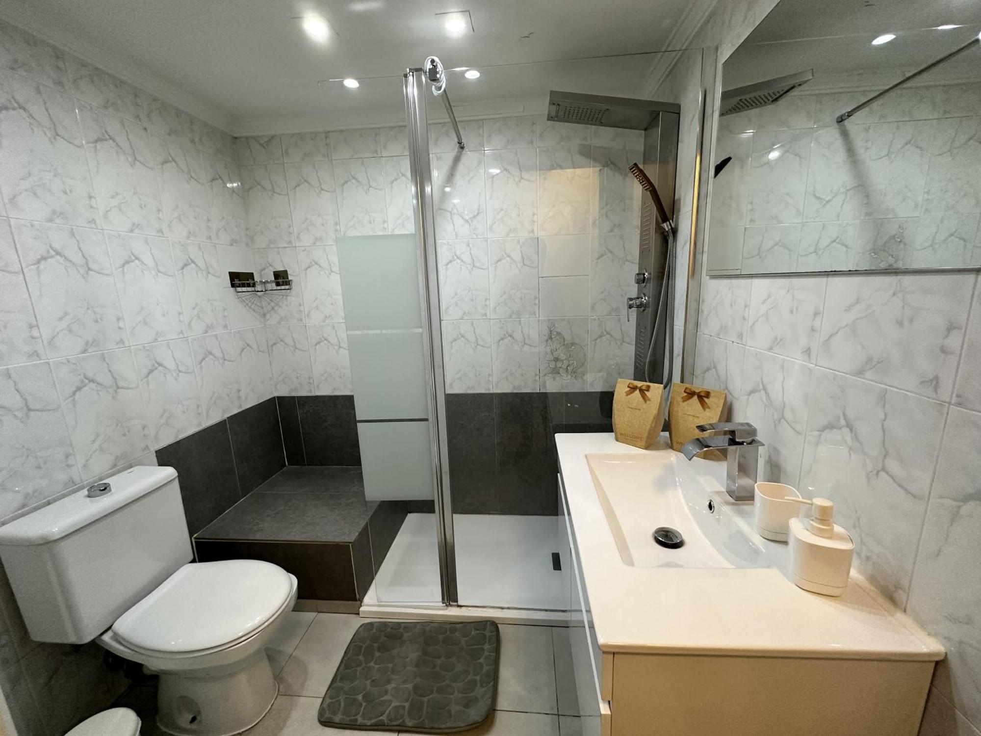 Ver1 - Terraza - 1 Dorm - Wifi - Centro A 100 Metros - Playa A 600 Metros Torremolinos Exterior foto